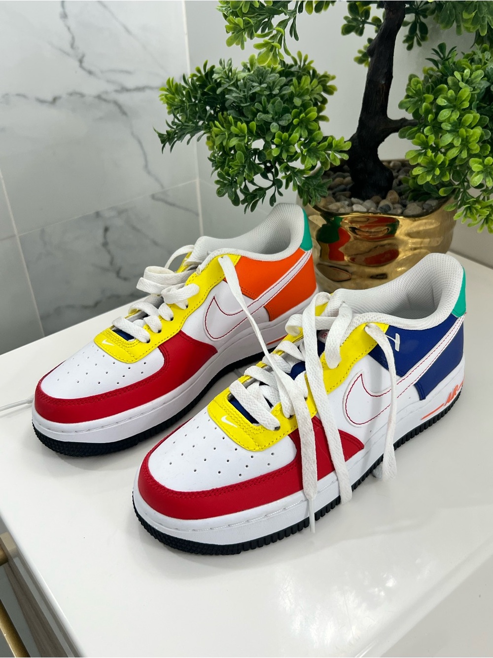 Nike Kids Multicolor Low-Top Sneakers - White, Red, Yellow, Blue, Green, Orange